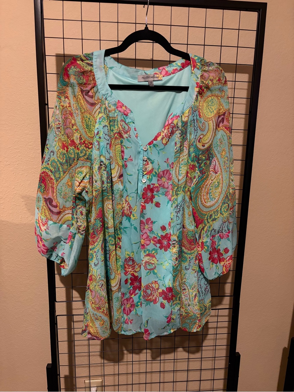 Figuroa & Flower Turquoise Floral Paisley Button-Front Women's Top